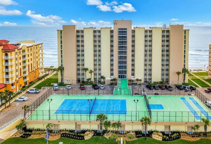 شقة غرفتين, Top Floor At The Shores