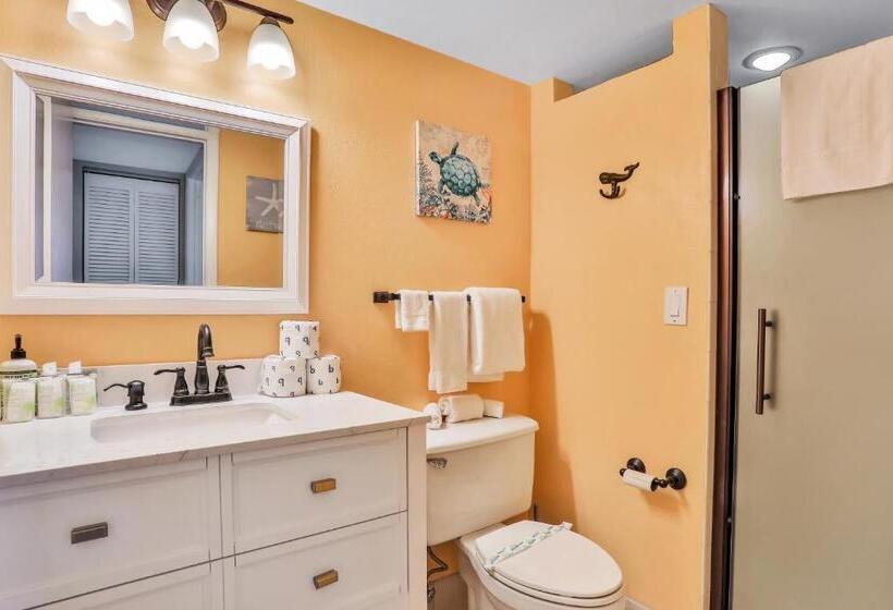 Апартаменты 2 Спальни, Top Floor At The Shores