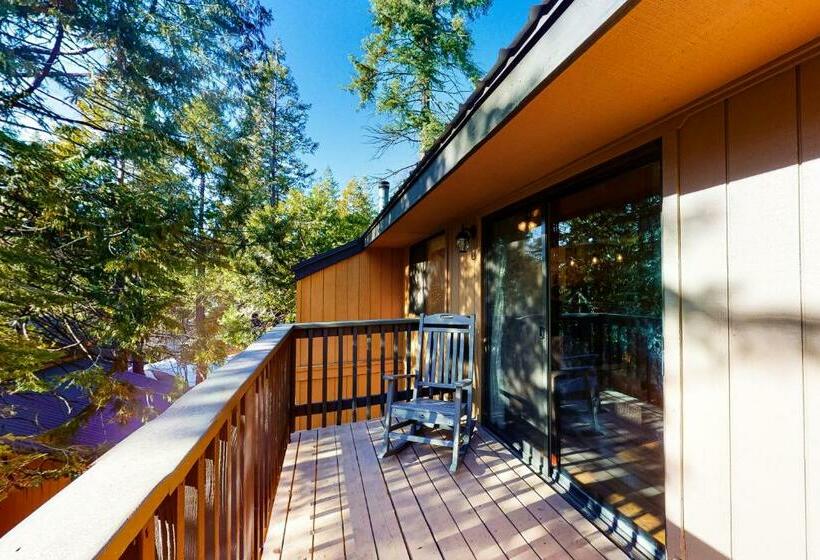 침실 3개 아파트, The Sleepy Hollow