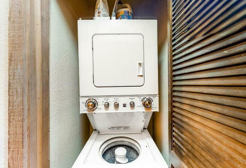 침실 3개 아파트, The Sleepy Hollow