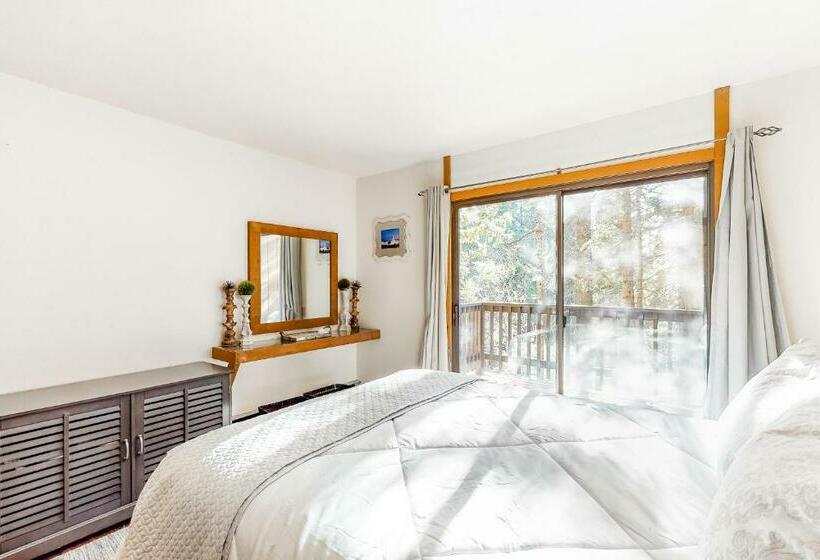 Апартаменты 3 Спальни, The Sleepy Hollow