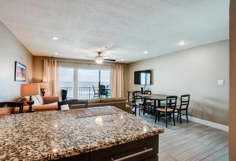 شقة غرفة واحدة, Commodore S Retreat 107