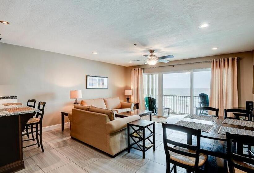 شقة غرفة واحدة, Commodore S Retreat 107