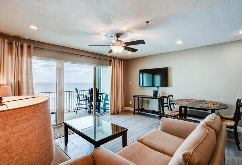 شقة غرفة واحدة, Commodore S Retreat 107