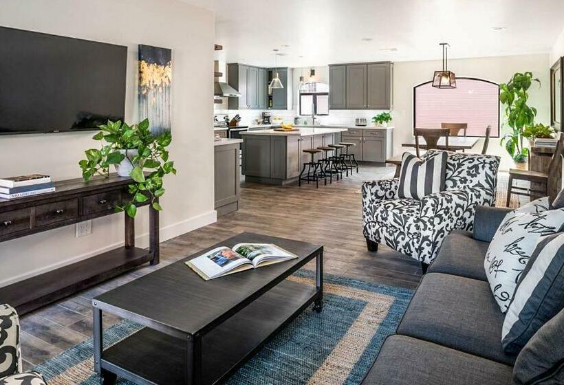 דירת שני חדרים, Historic Oldtown Plaza 201