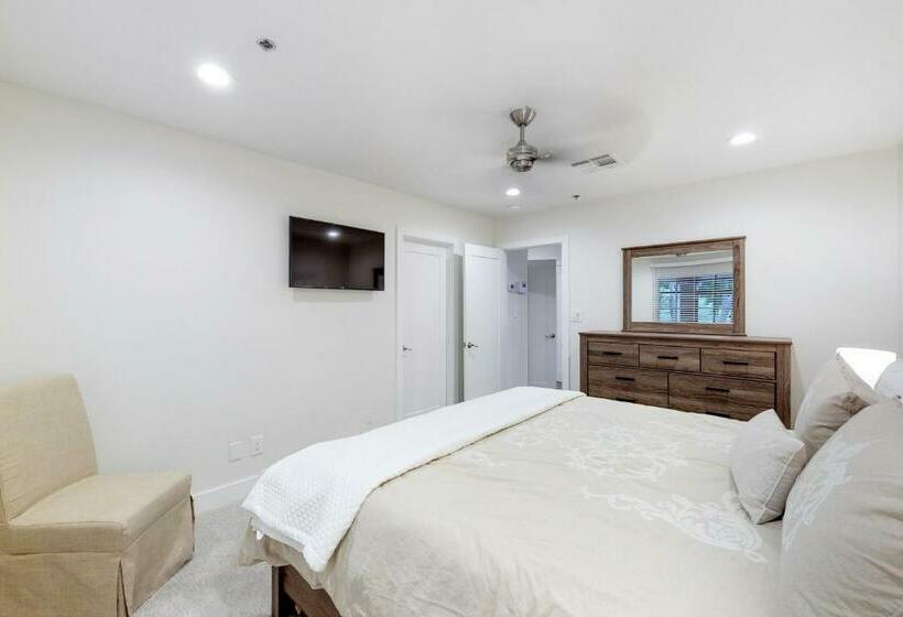 דירת שני חדרים, Historic Oldtown Plaza 201