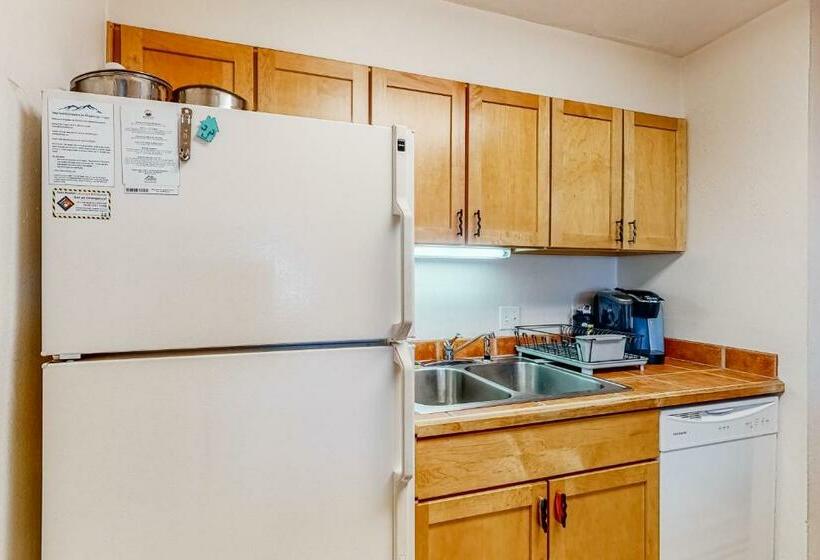 2ベッドルームアパートメント, Meadow Mile Magic