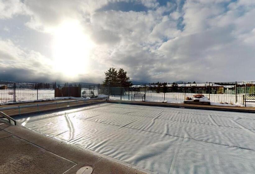 2ベッドルームアパートメント, Meadow Mile Magic