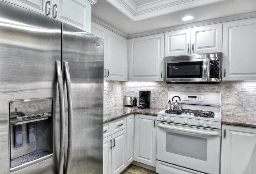 Апартаменты 2 Спальни, North Beach C