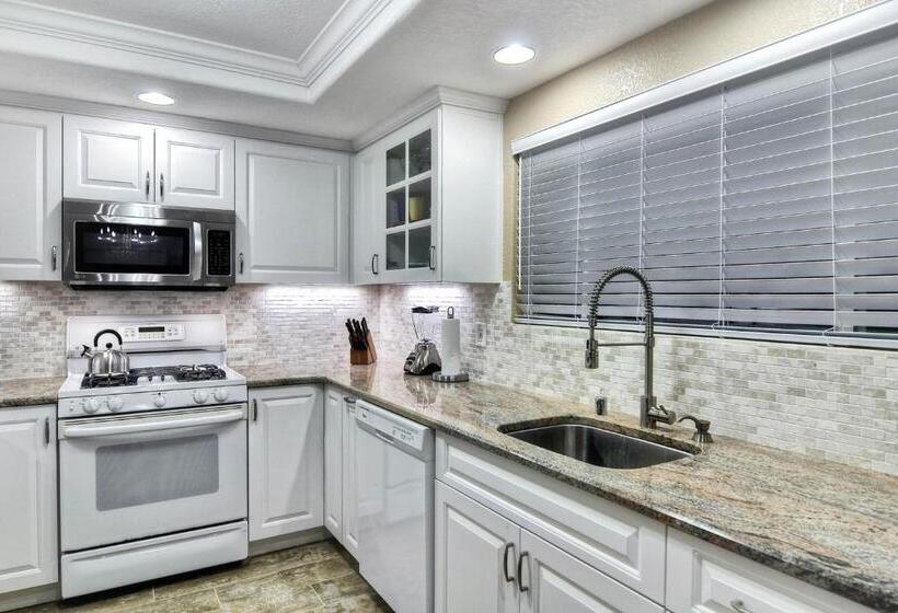 شقة غرفتين, North Beach C