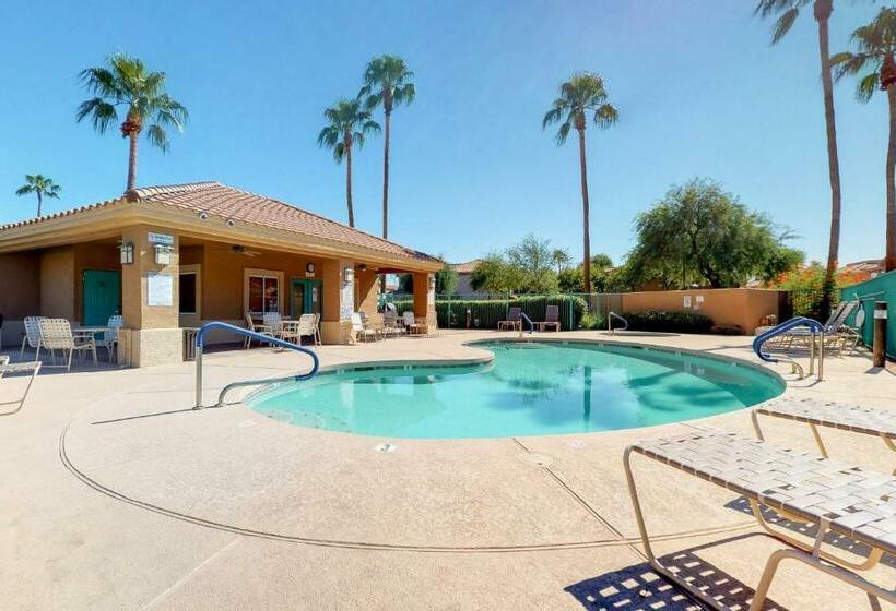 Апартаменты 2 Спальни, Superstition Springs
