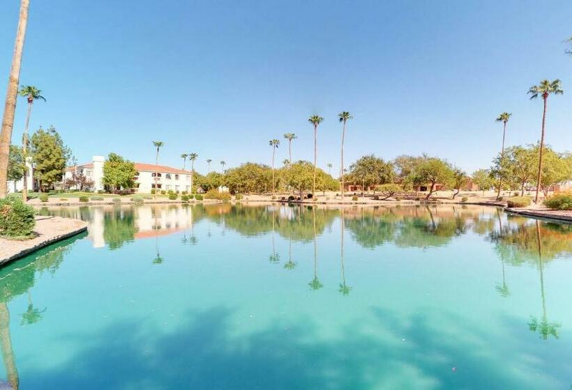 آپارتمان 2 خوابه, Superstition Springs