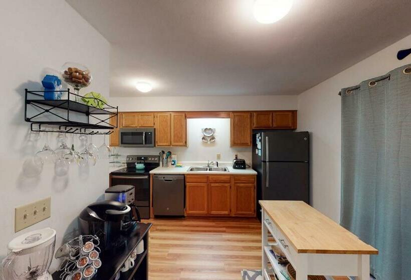 带2个卧室的公寓, Favorite Song Dk04