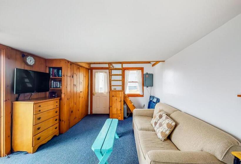 استودیوی استاندارد, Dream Harbor Cottage