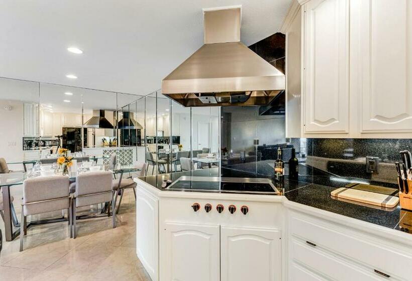 침실 2개 아파트, I Only Have Eyes For You