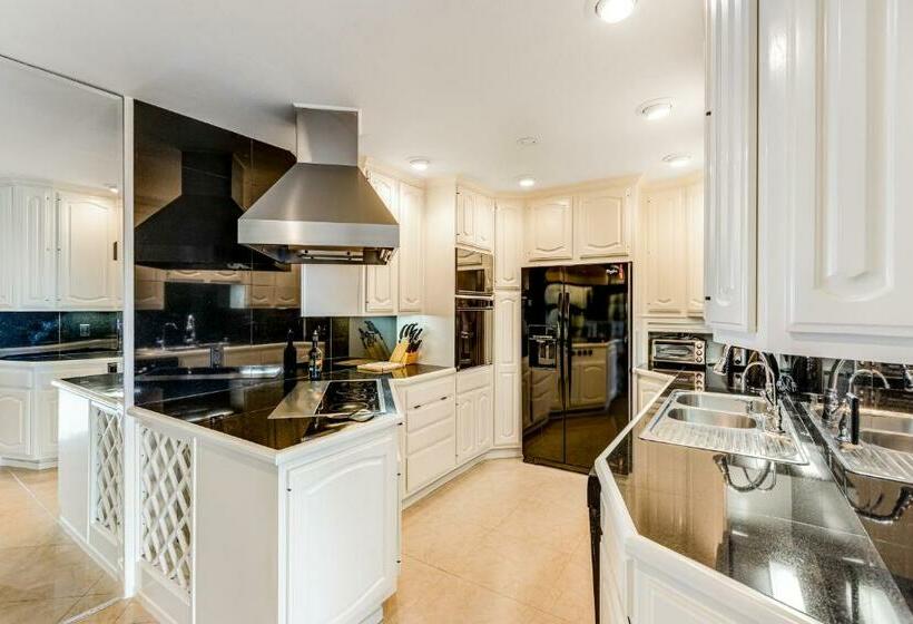 침실 2개 아파트, I Only Have Eyes For You