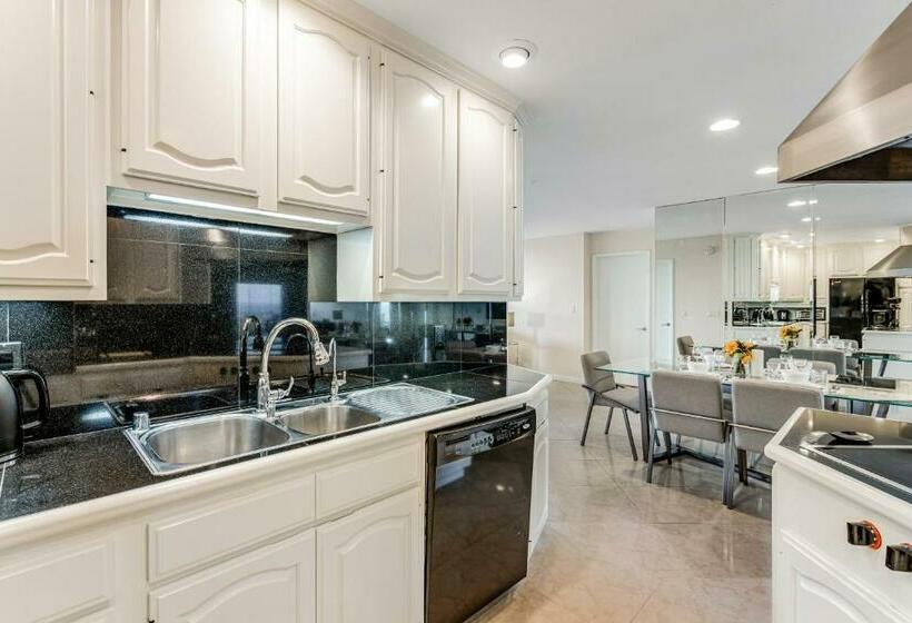 침실 2개 아파트, I Only Have Eyes For You