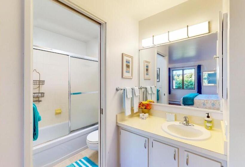 Апартаменты 2 Спальни, Port Ludlow Resort Condo