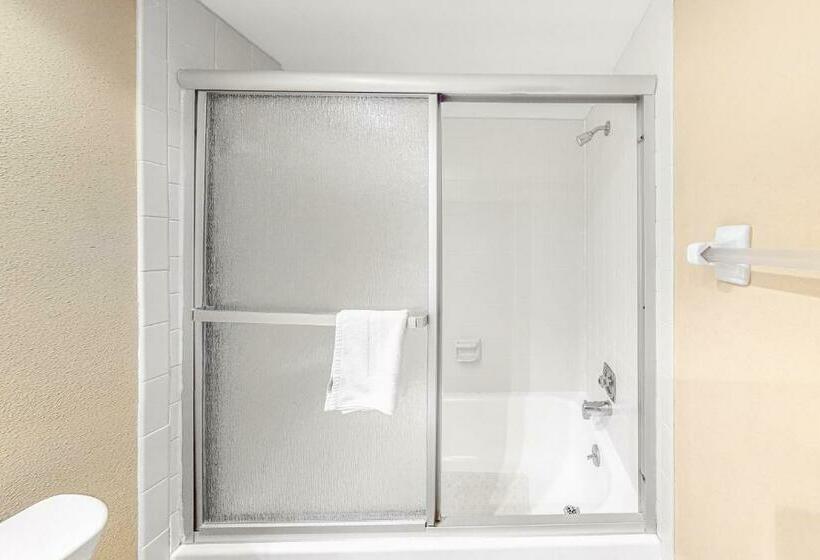 شقة غرفتين, Sunrise Bay