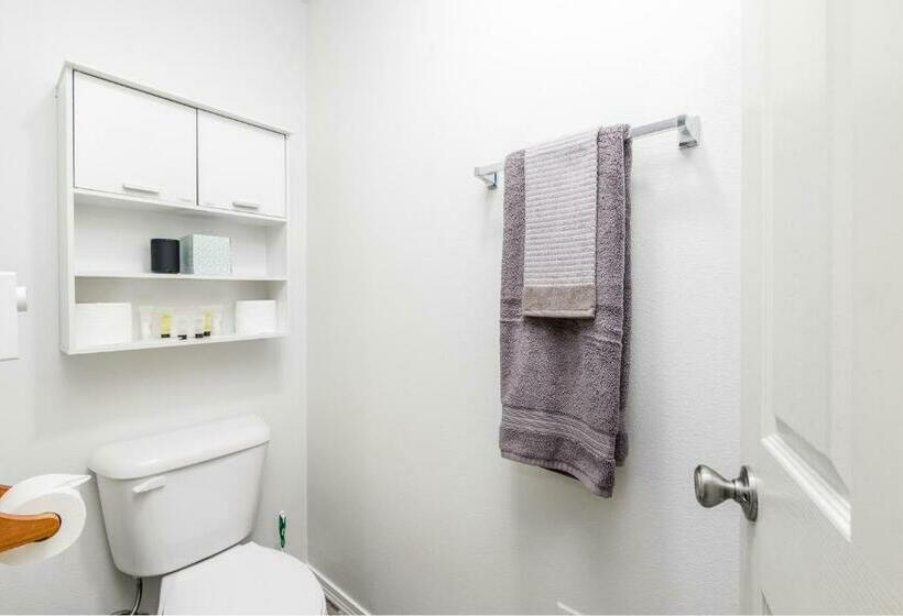 إستوديو قياسى, Alohalaska Studio