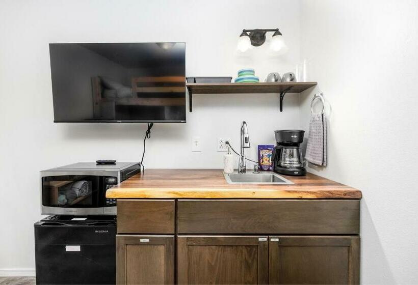 إستوديو قياسى, Alohalaska Studio