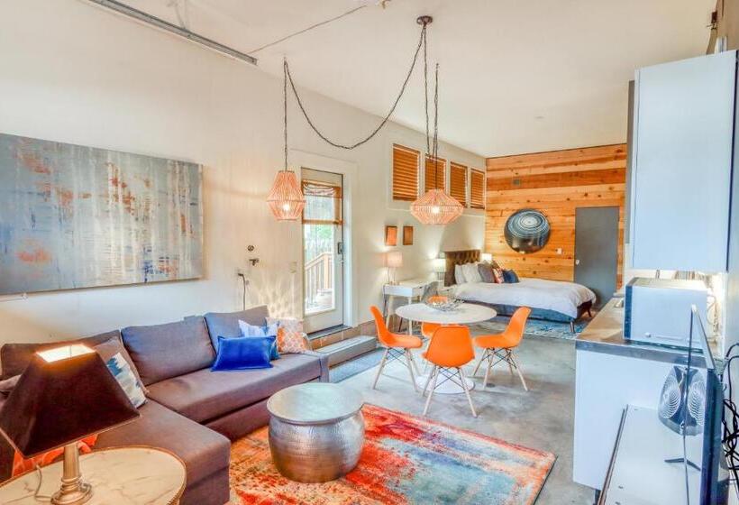 Студия Стандарт, Jefferson Hideaway