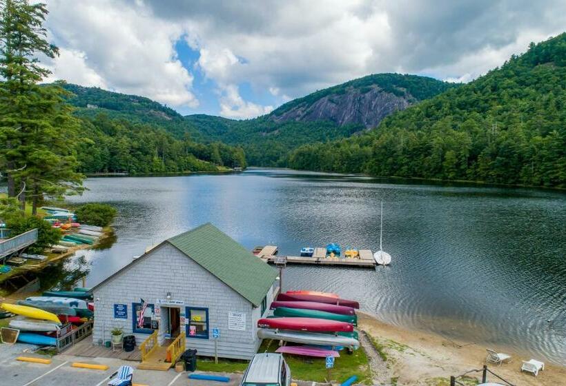 Апартаменты 2 Спальни, Whispering Woods Retreat