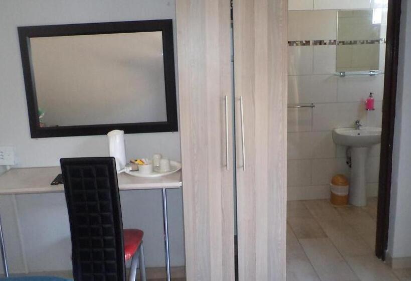 スタンダードルーム, Kadichueni Guest House