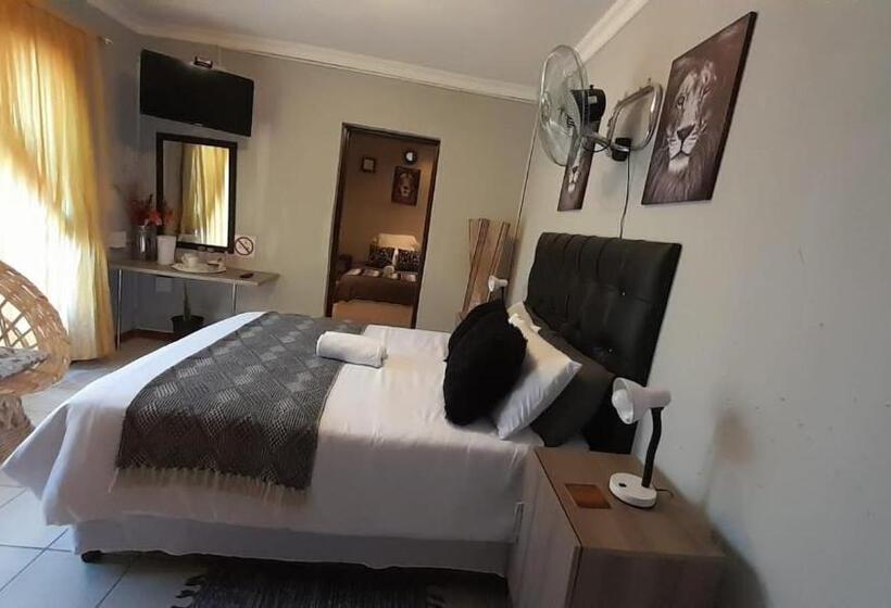 スタンダードトリプルルーム, Kadichueni Guest House