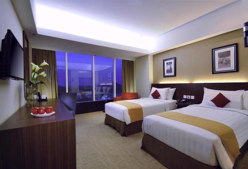 Номер Superior, Aston Madiun Hotel & Conference Center