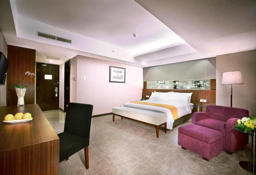 חדר דלוקס, Aston Madiun Hotel & Conference Center