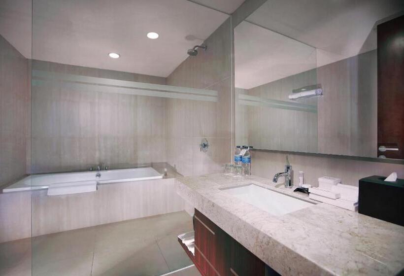 חדר פרמיום, Aston Madiun Hotel & Conference Center