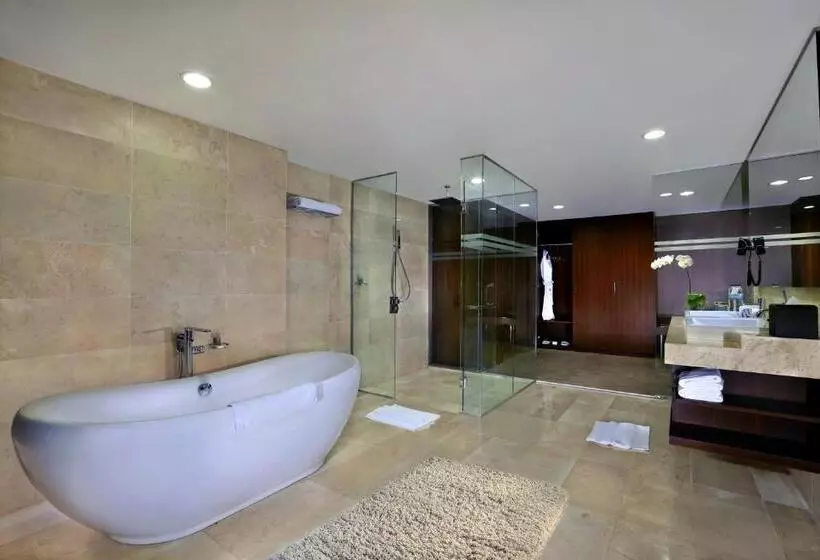 プレジデントスイートルーム, Aston Madiun Hotel & Conference Center