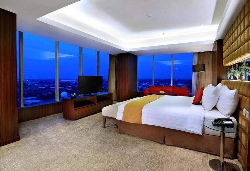 סוויטה נשיאותית, Aston Madiun Hotel & Conference Center