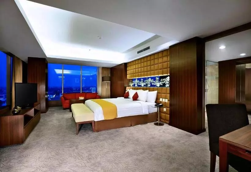プレジデントスイートルーム, Aston Madiun Hotel & Conference Center