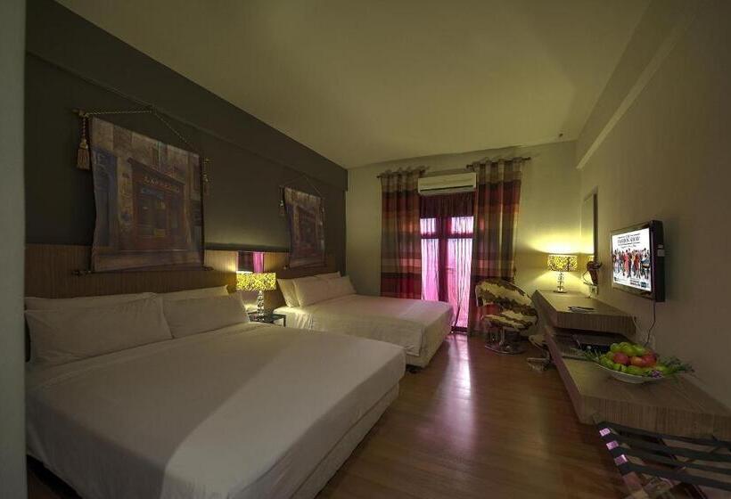 Quarto Quadruplo Premium, Arenaa Deluxe Boutique