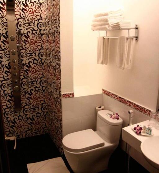 Suite Familiar, Arenaa Deluxe Boutique