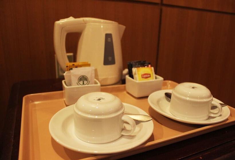 デラックスルーム, Bumi Senyiur