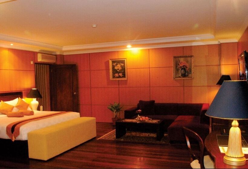 エクゼクティブスイート, Bumi Senyiur