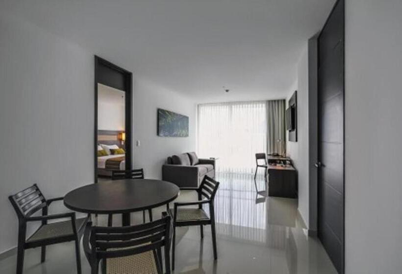 주니어 스위트, Estelar Yopal