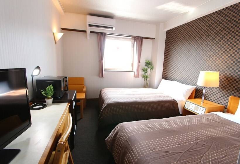 غرفة قياسية, Livemax Budget Utsunomiya