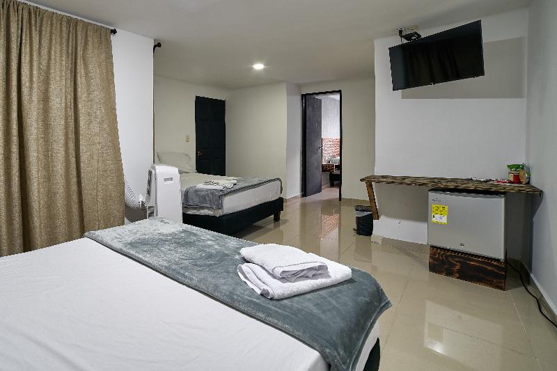 标准三人间, Lobby Park