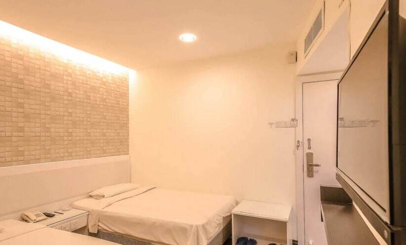 标准间, Ming Star