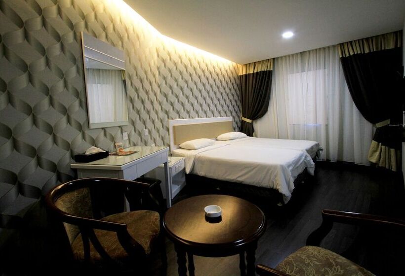 豪华房间, Ming Star