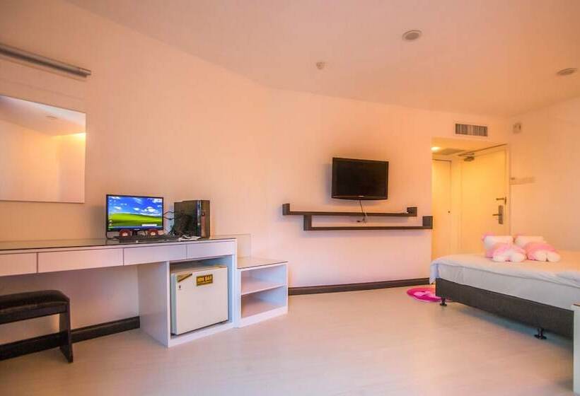 标准间, Ming Star