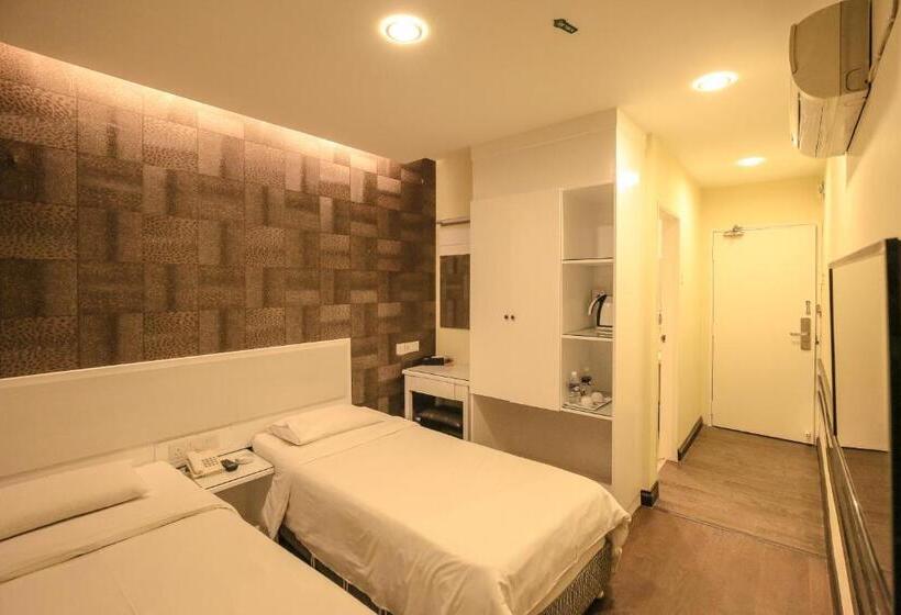 高级大房间, Ming Star