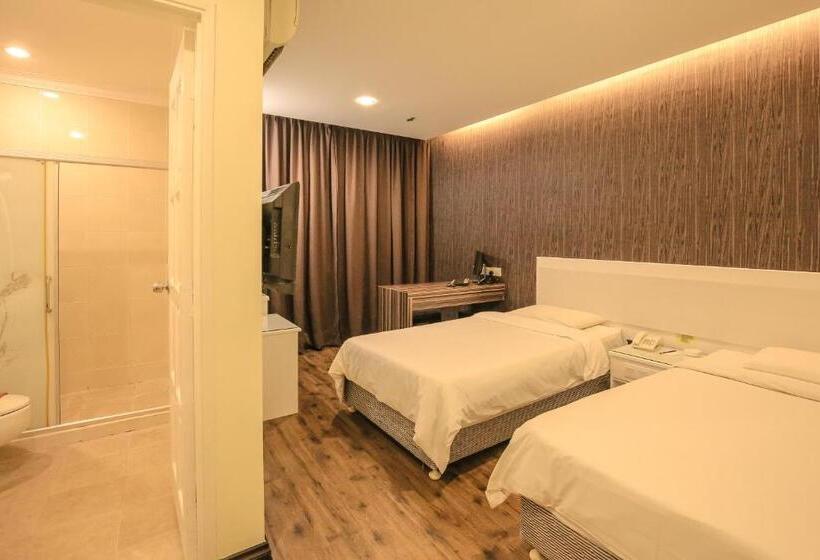 豪华房间, Ming Star