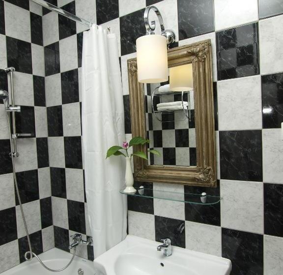 جناح جونيور, Puntijar