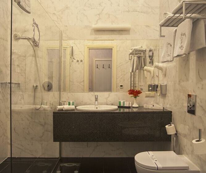 سوییت جونیور, Ribas Duke Boutique