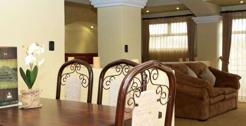 سوئیت پرزیدنت, Ruinas Resort